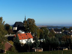 Blick Richtung Kirche Johnsbach im Herbst